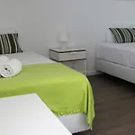 Uau אכסניה פיגואיירה דה פוז