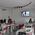 Uau *