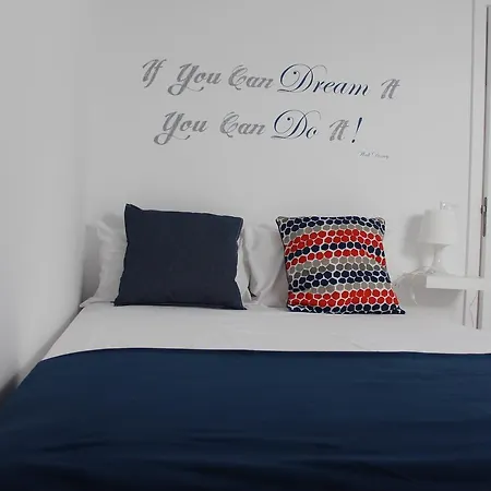 Hostel Uau