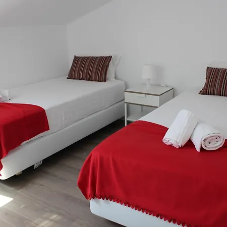 Uau Hostel *