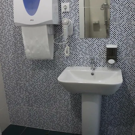 Uau Hostel *